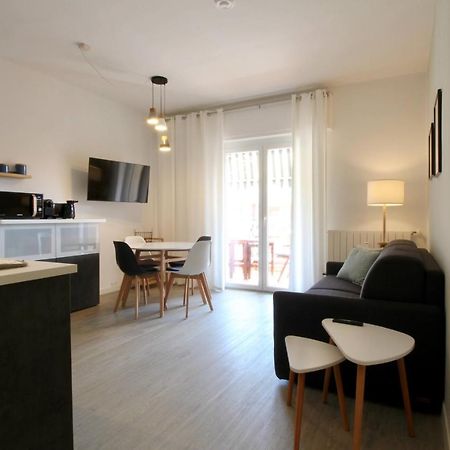 Interno 19 Apartment บอร์ดิเกรา ภายนอก รูปภาพ