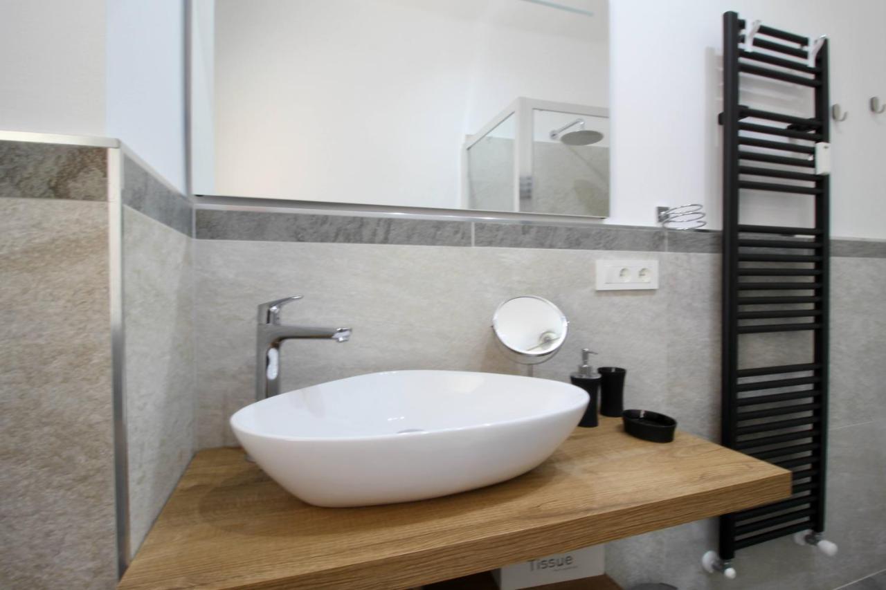 Interno 19 Apartment บอร์ดิเกรา ภายนอก รูปภาพ