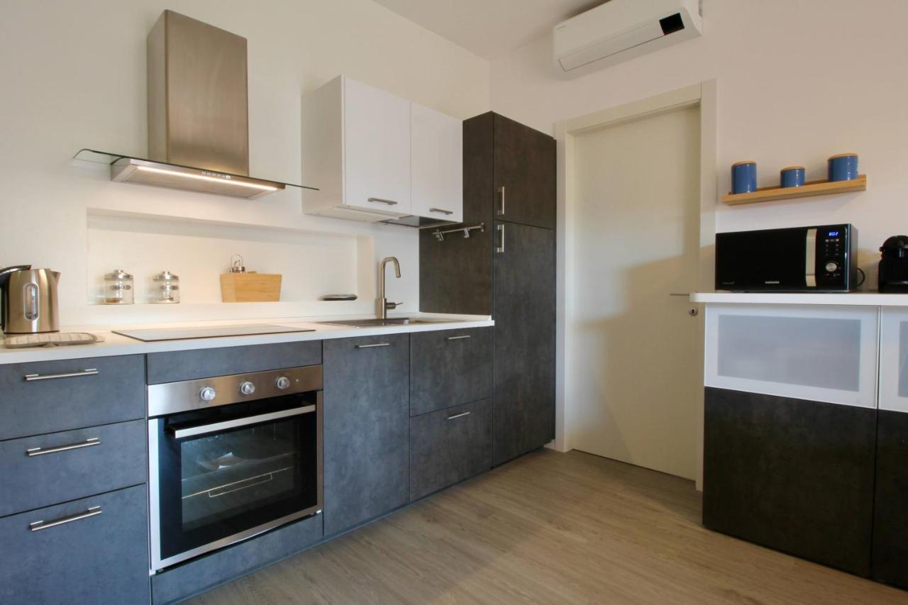 Interno 19 Apartment บอร์ดิเกรา ภายนอก รูปภาพ